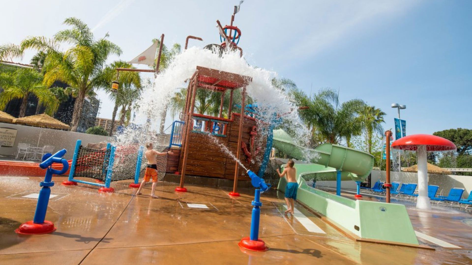 Howard Johnson Hotel & Water Playground