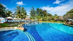 Cha Da Beach Resort & Spa - Pool