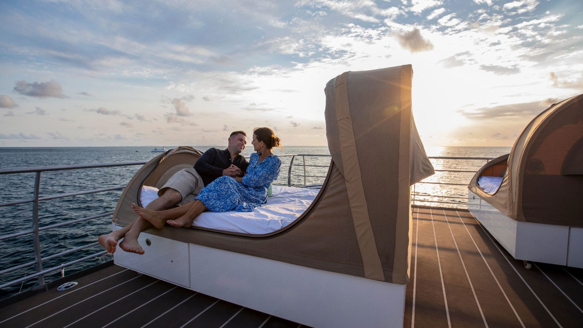 Cruise Whitsundays Reef Sleep View