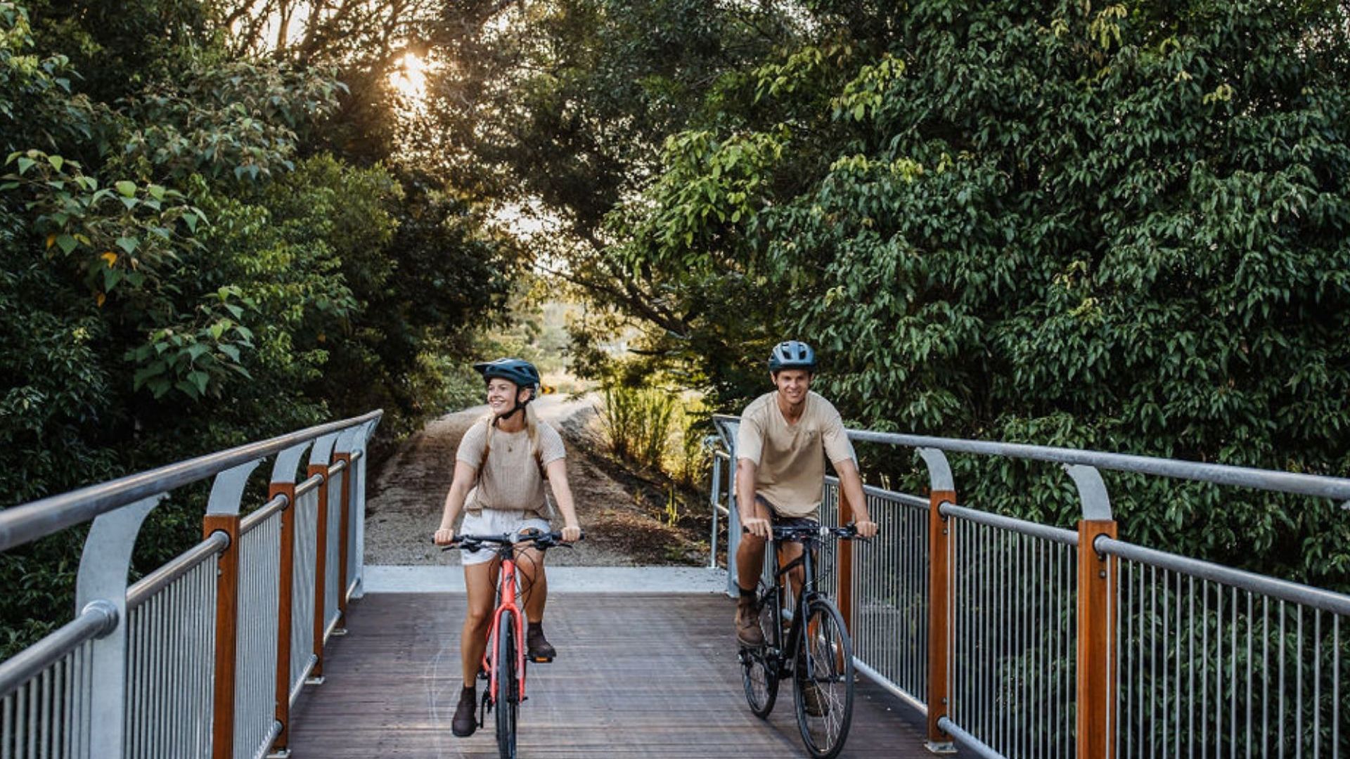 Northern Rivers Rail Trail Tweed Couple CR Tour De Vines