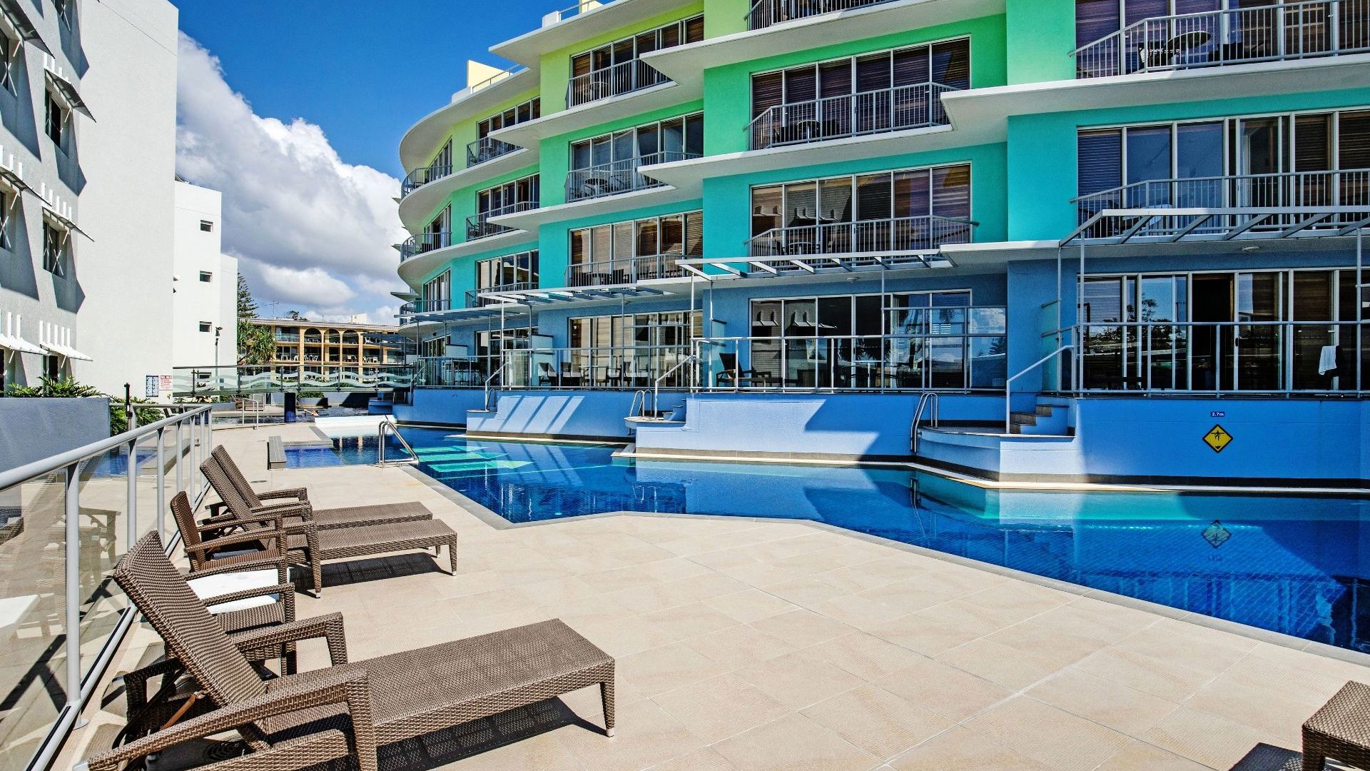 Rolling Surf Resort Pool