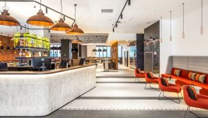 Holiday Inn Express Melbourne Little Collins - Lobby