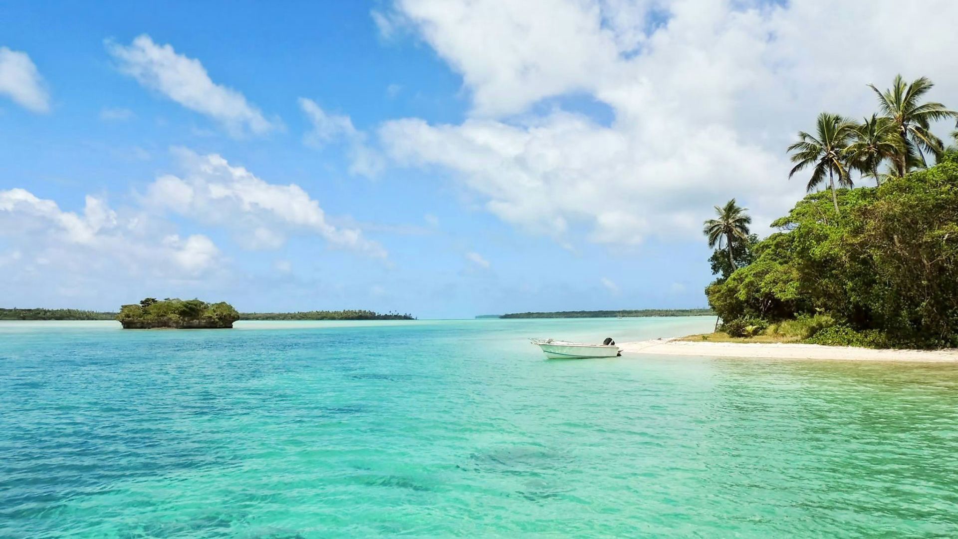 New Caledonia crystal-clear waters - Image credit: Unplash/Sebastien Jermer