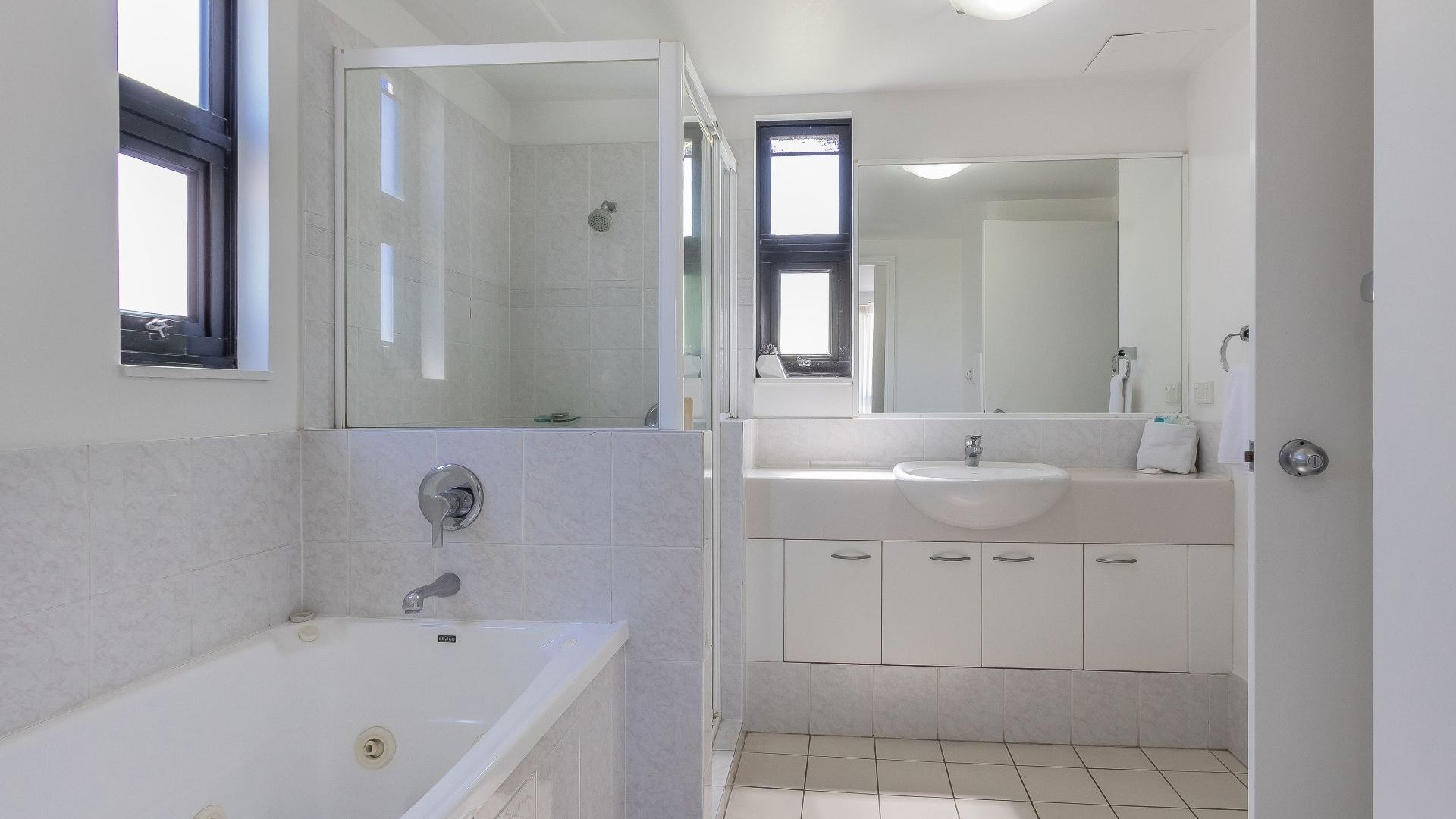 Neptune Resort Bathroom