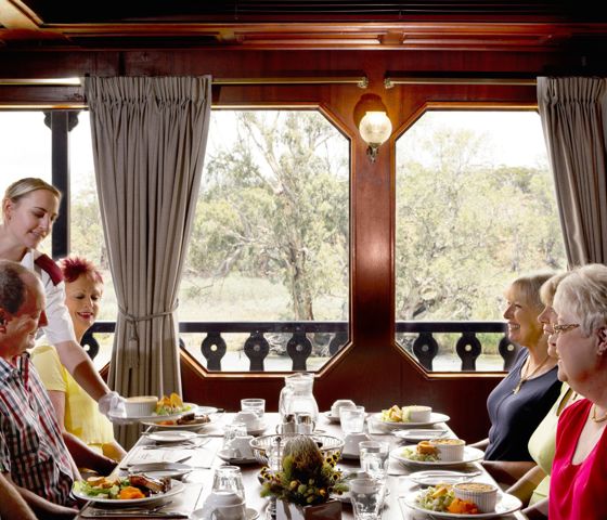 Murray Princess Dining 128341 © Sealink