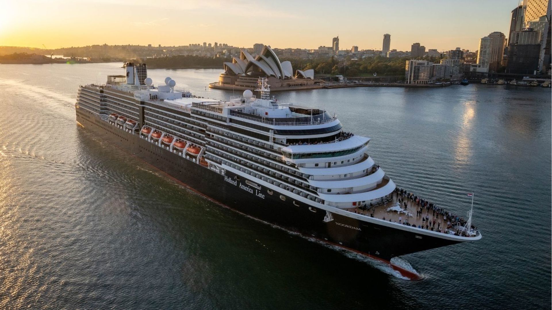 Noordam in Sydney