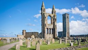 St Andrews Cathedral © VisitScotland & Kenny Lam