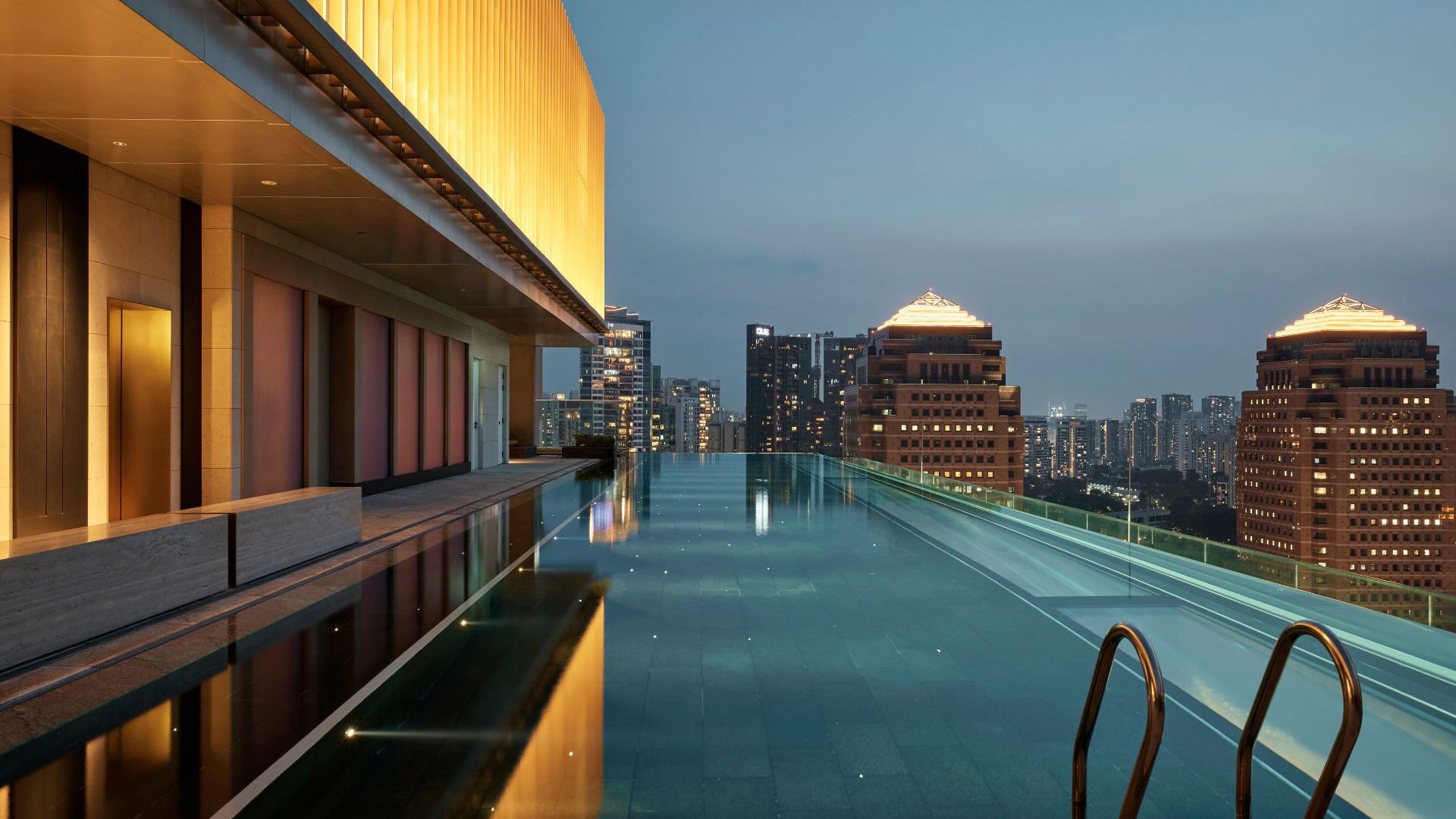 COMO Metropolitan Singapore - Rooftop Pool