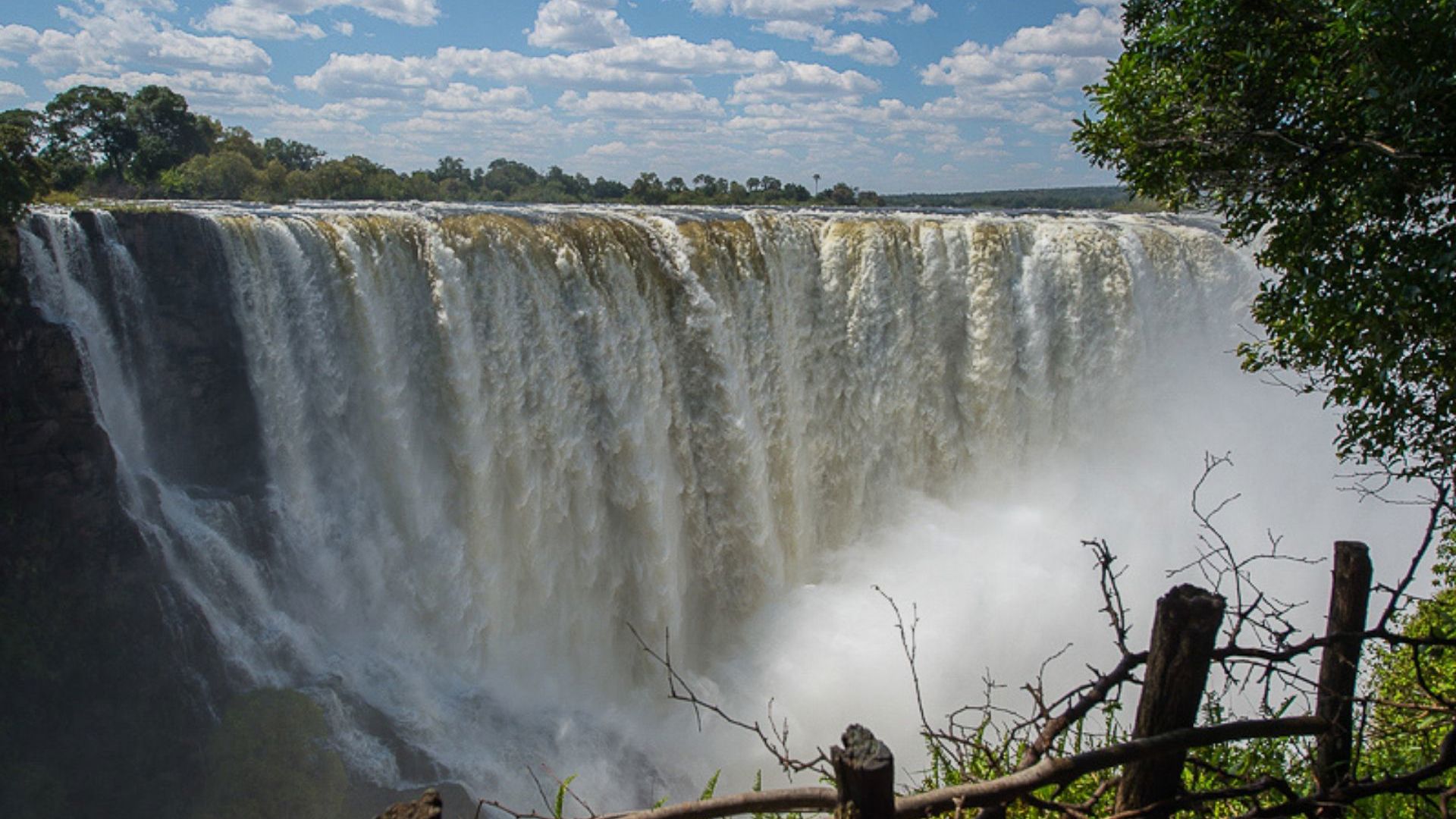 Sunway Zimbabwe Victoria Falls. Image credit: Bruce Taylor