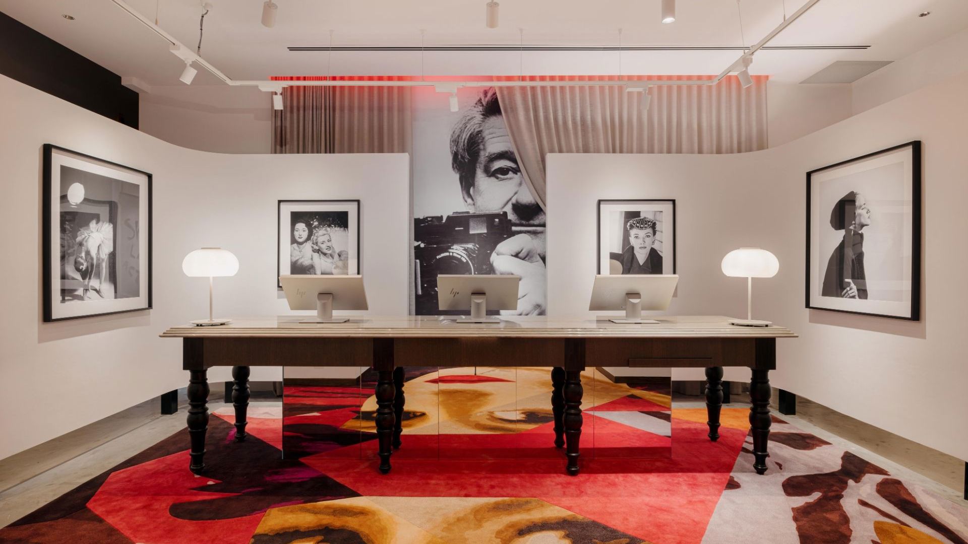 Hotel Indigo Melbourne On Flinders Reception