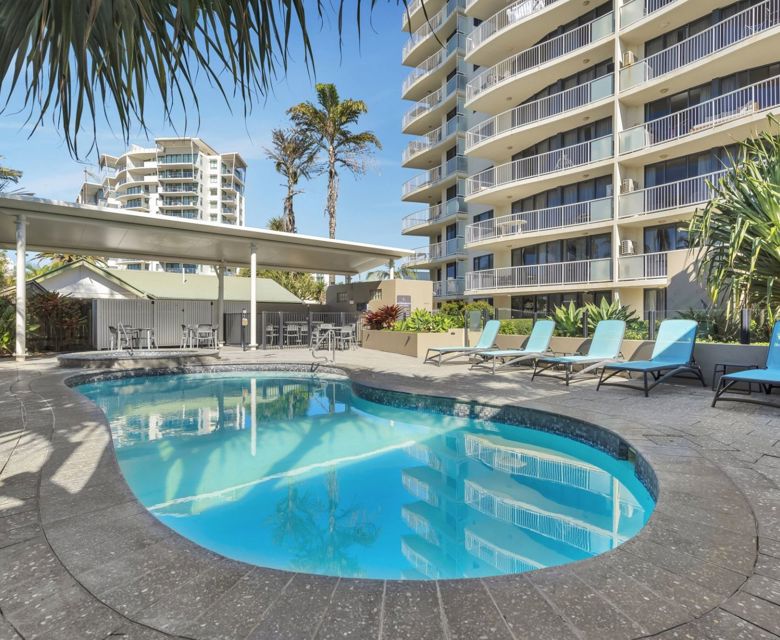 Catalina Resort - pool 2