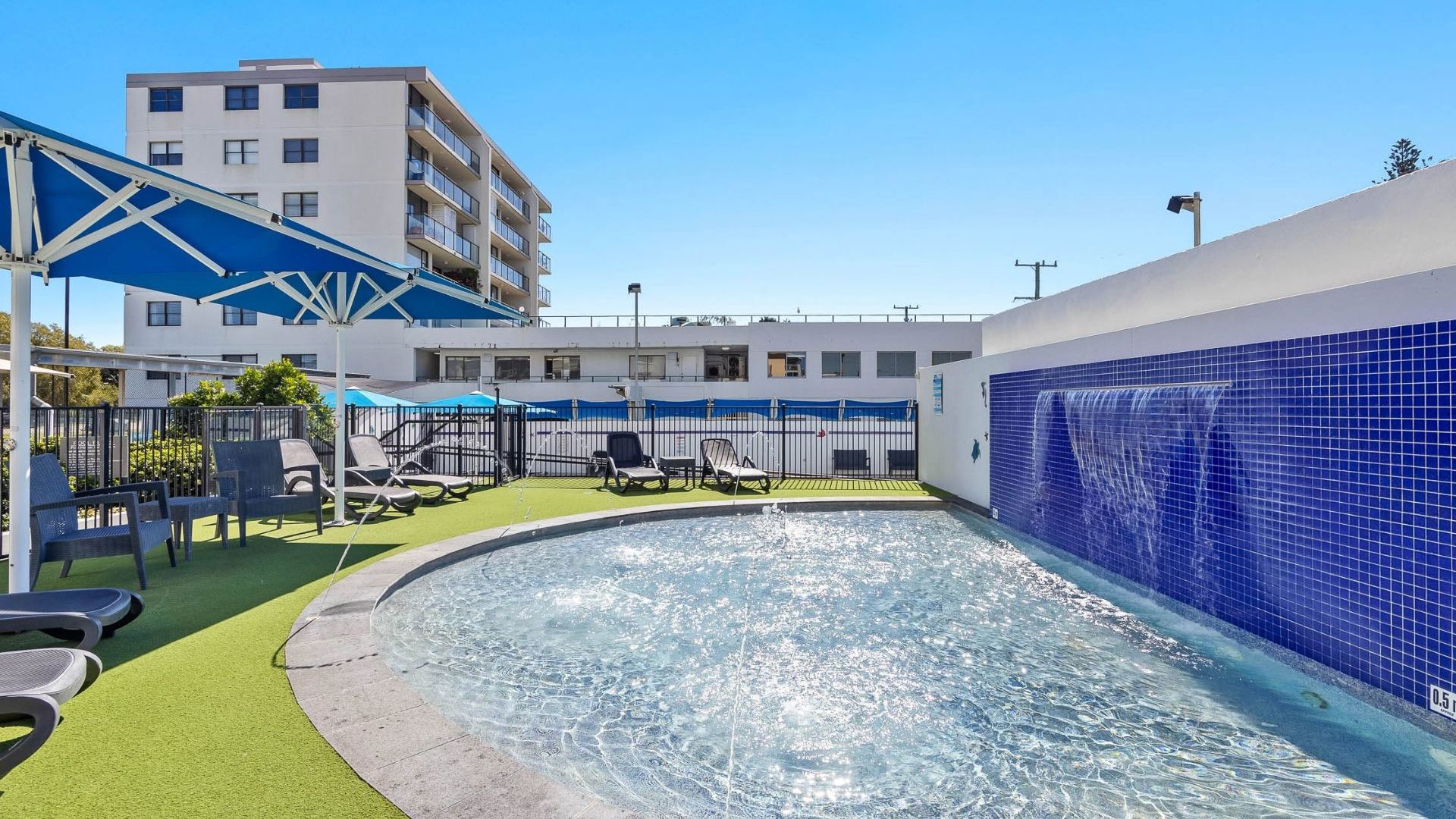  Mandolin Resort Children's Outdoor Pool 