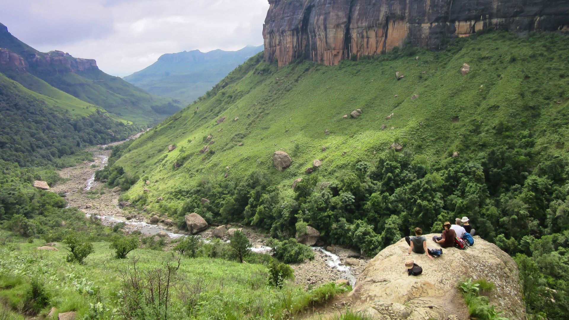 Sunway South Africa Drakensberg Royal Natal NP (Lucky Mabaso)