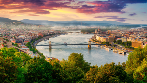 T Eu Hungary Budapest Danube River Bridge 1289557609 G Rf Travelmarvel