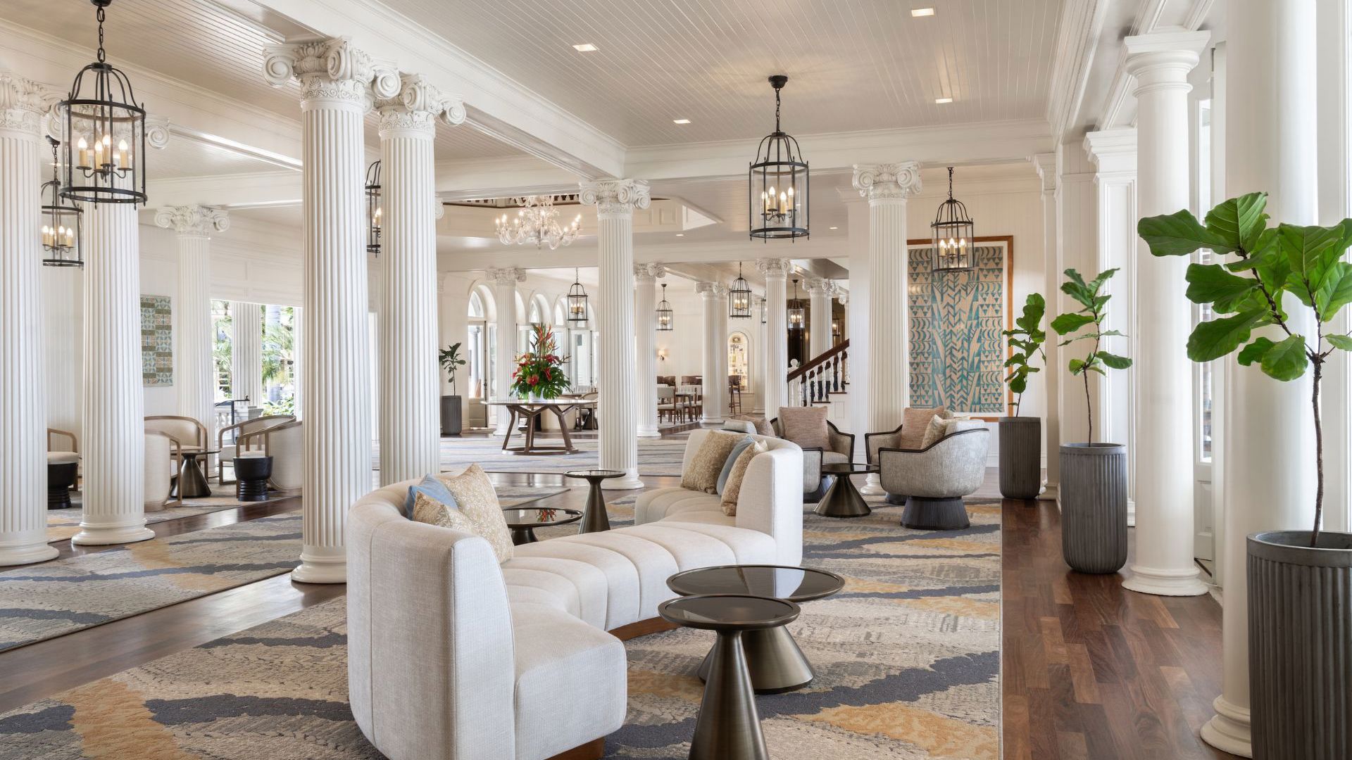 Moana Surfrider, A Westin Resort & Spa - Lobby Seating Area