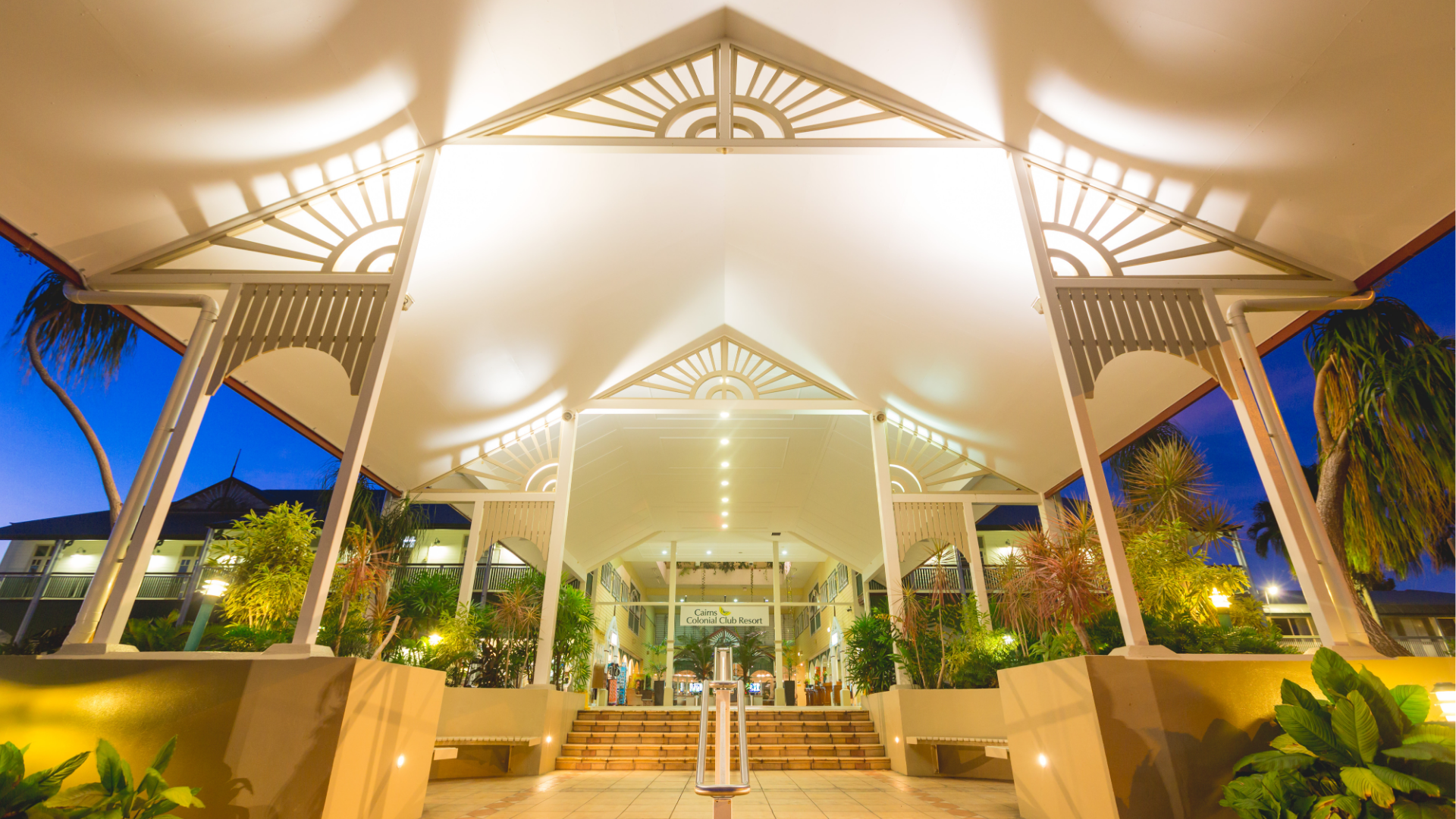 Cairns Colonial Club Resort - lobby