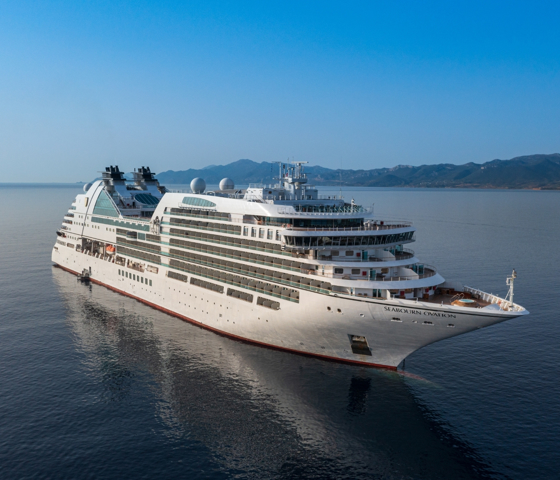 Seabourn Ovation at Sea