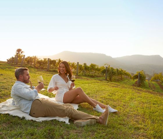Hunter Valley Couple at Audrey Wilkinson 172789 © Destination NSW