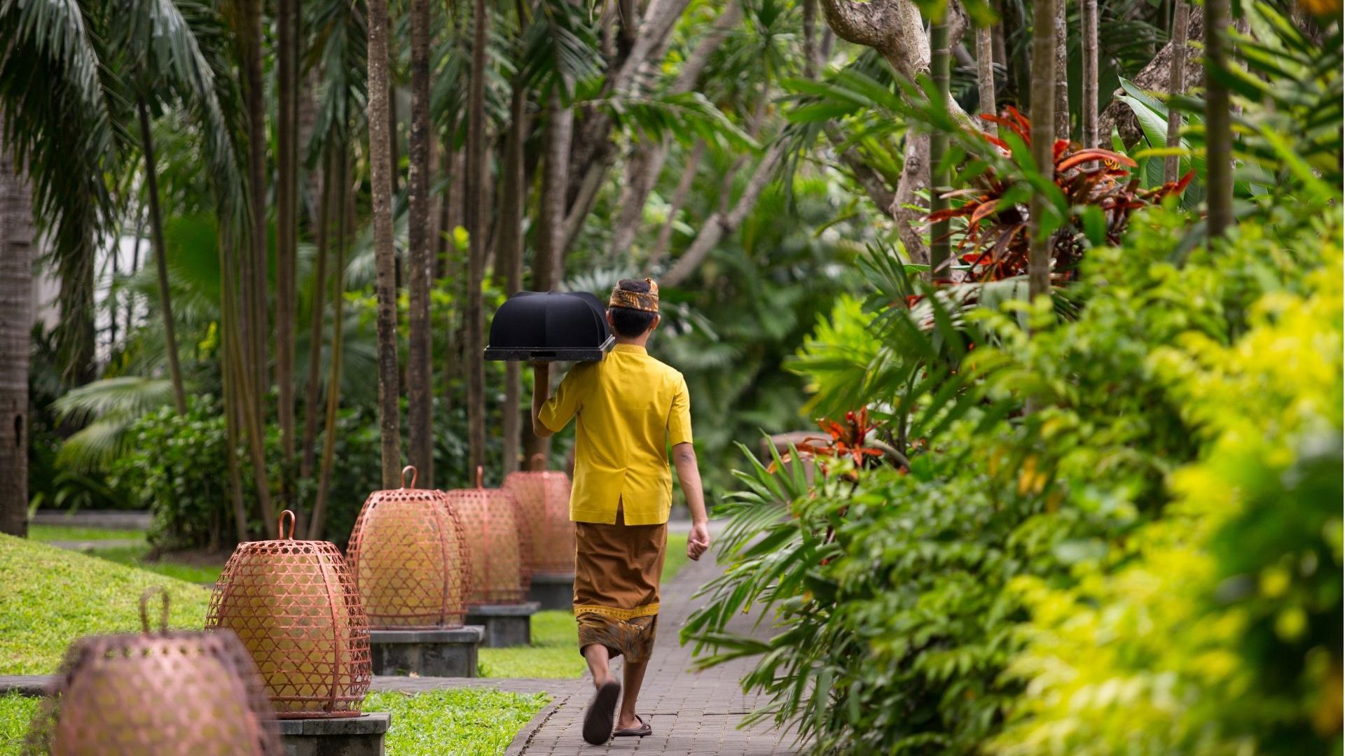 Puri Santrian Gardens
