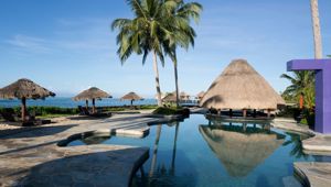 Coconuts Beach Club Pool.