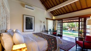 Villa San - Master Bedroom