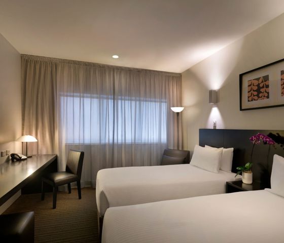 Causeway 353 Hotel Melbourne Deluxe Twin Room