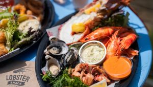 Tasmania Epicurean Lobster Shack © Tourism Australia 