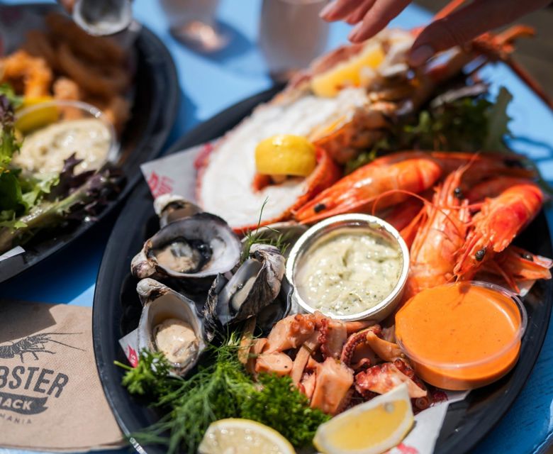 Tasmania Epicurean Lobster Shack © Tourism Australia