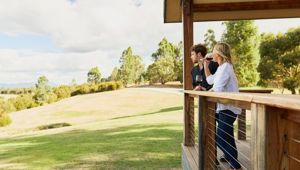The Eastern Golf Club Yering Gorge Cottages 169552 ©Visit Victoria
