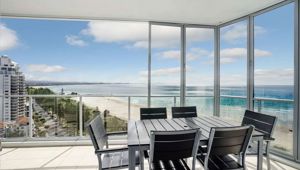 Reflections Coolangatta Beach - balcony