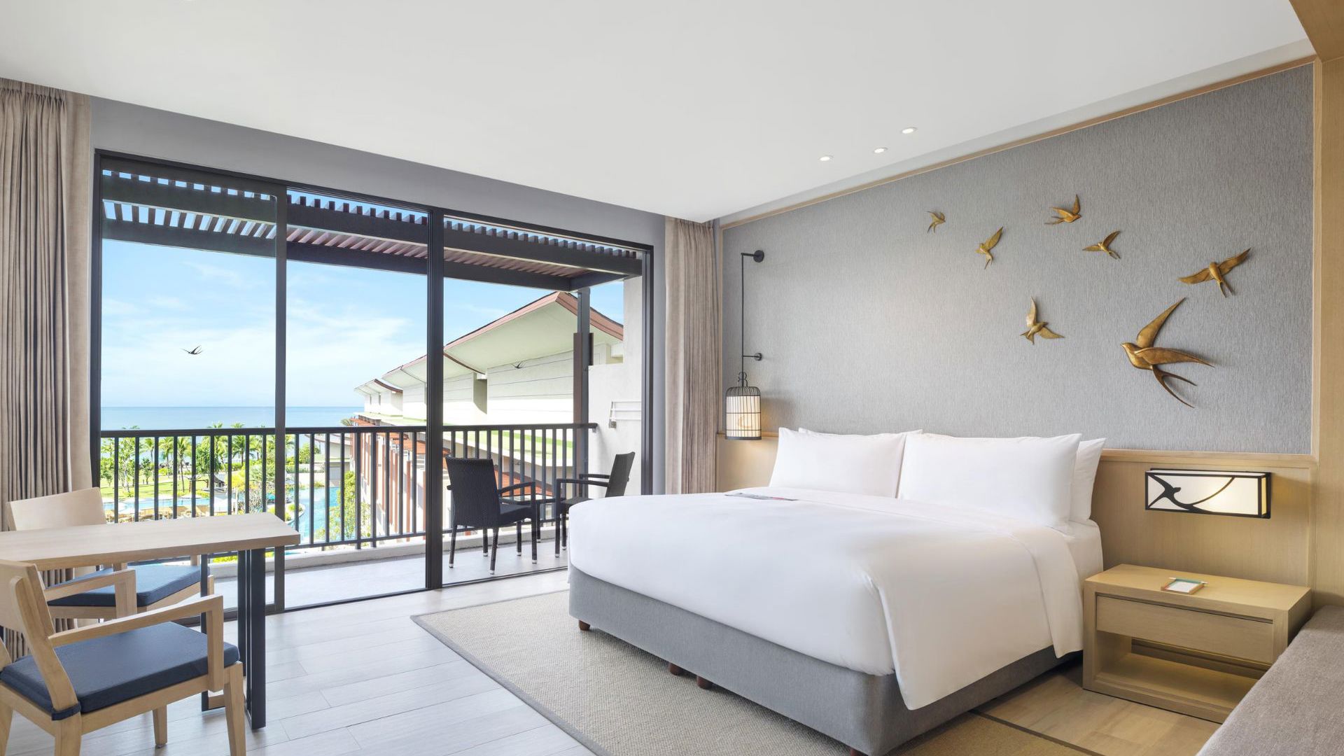 Le Meridien Khao Lak - Guest Room, Pool View