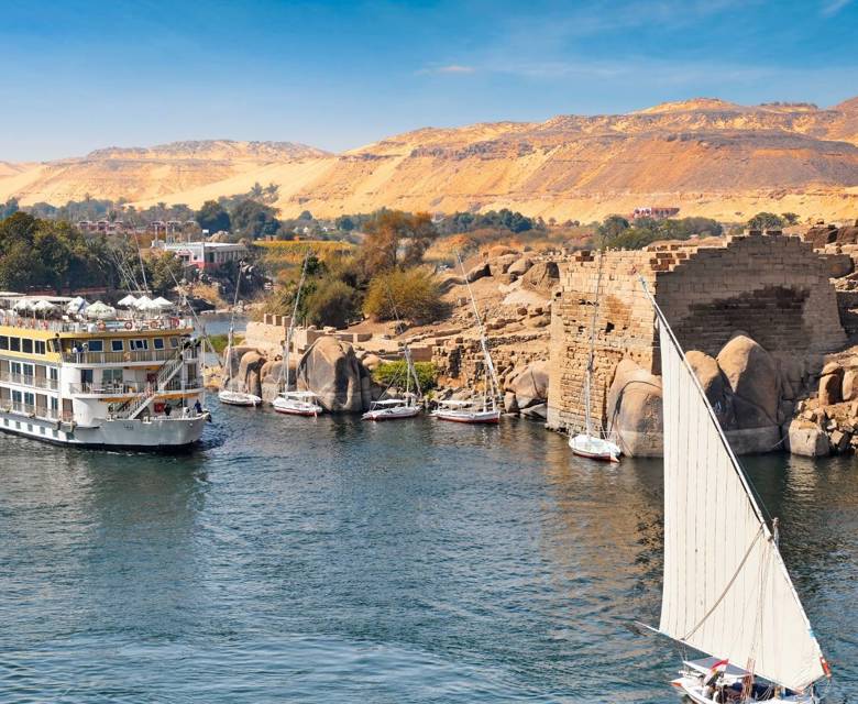 Ama Dahlia at Nile River