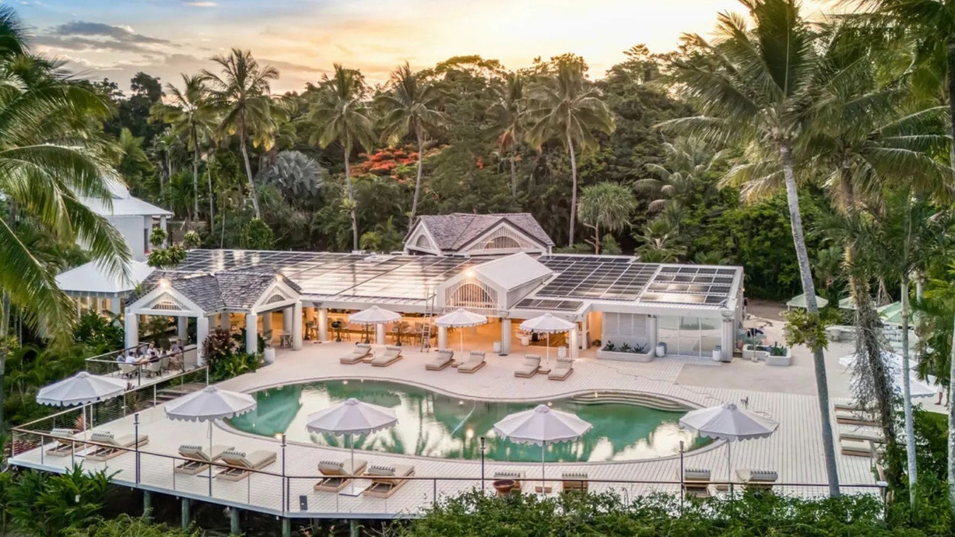 The Elandra - exterior