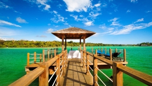Warwick Le Lagon Island Suite Jetty 