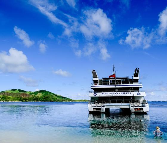 Blue Lagoon Stern At Nanuya