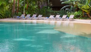 Ramada Noumea Pool