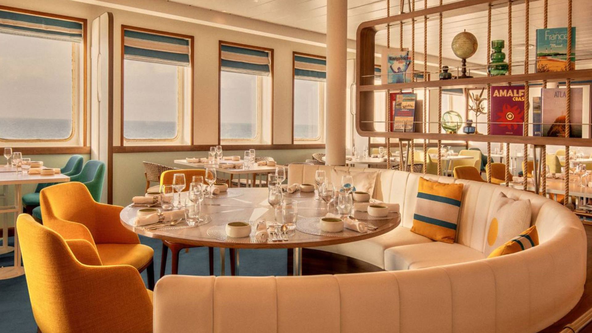 Club Med 2 Sailing - Dining