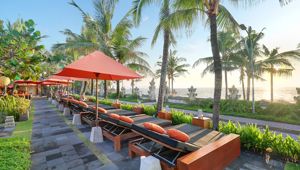 Legian Beach Hotel - Ole Beach Bar