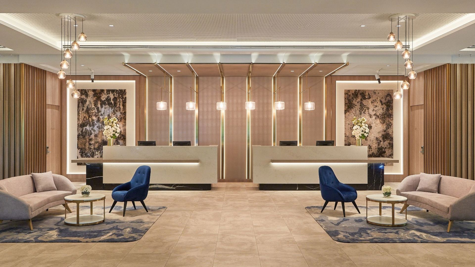 Crowne Plaza Melbourne - Lobby 