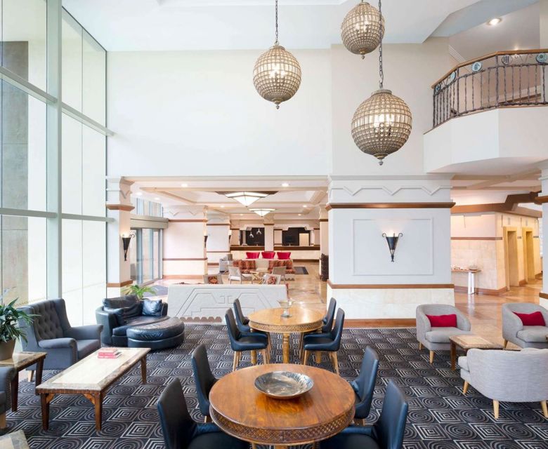 mantrs Sun City - lobby