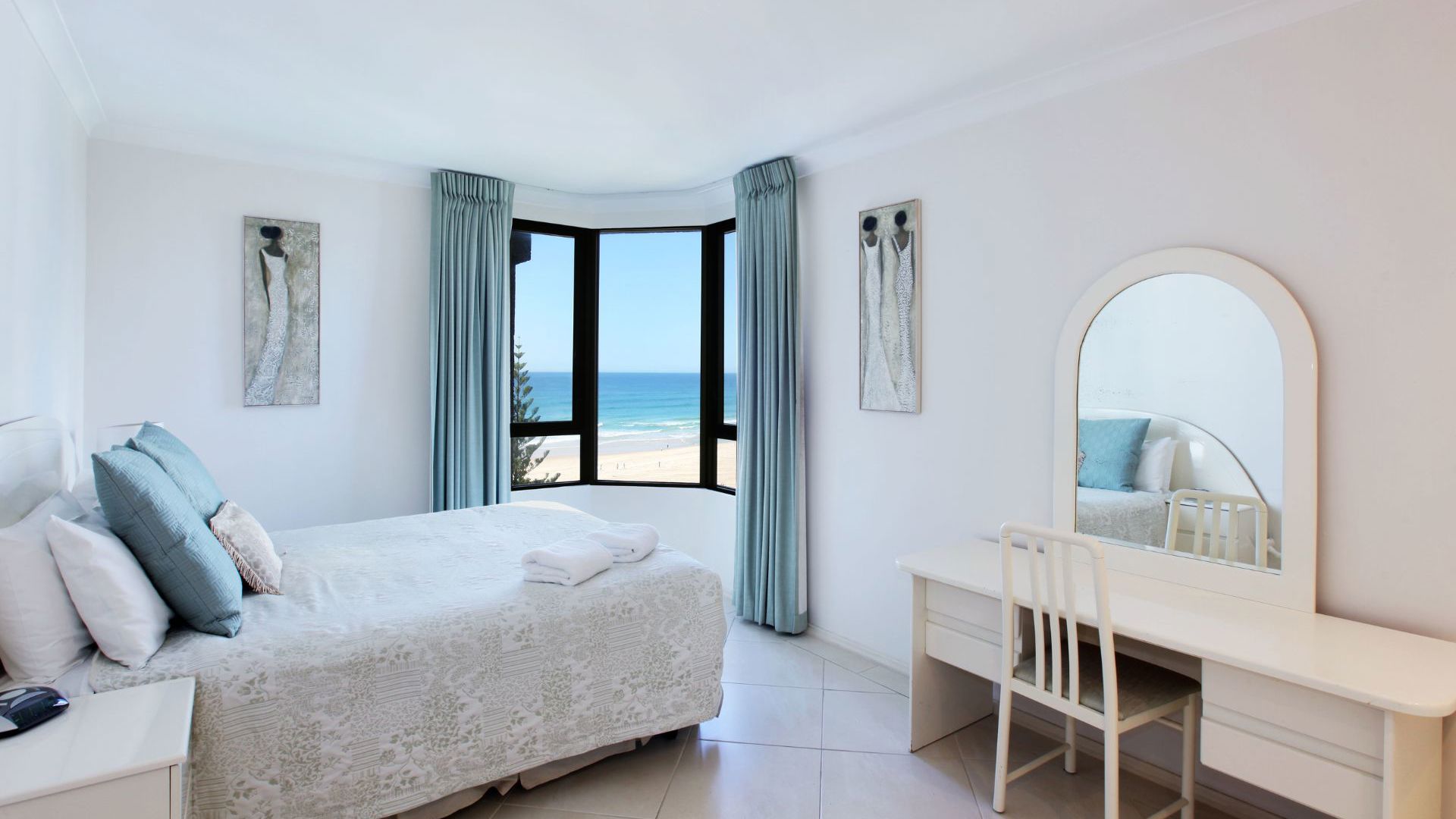 A one-bedroom apartment at the Breakers, Gold Coast