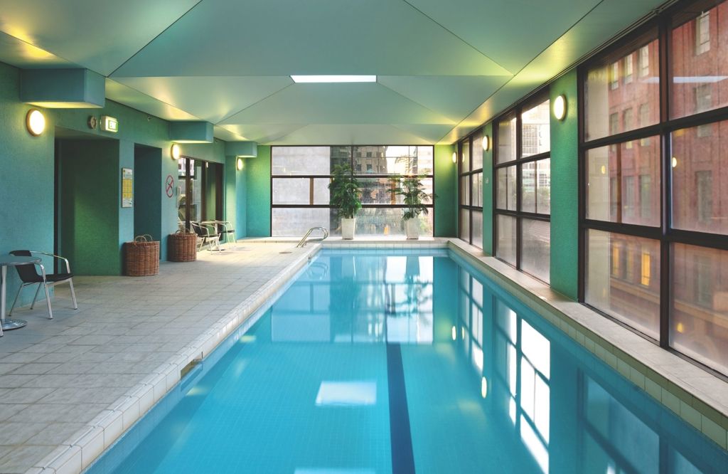 Adina Apartment Hotel Melbourne Pool