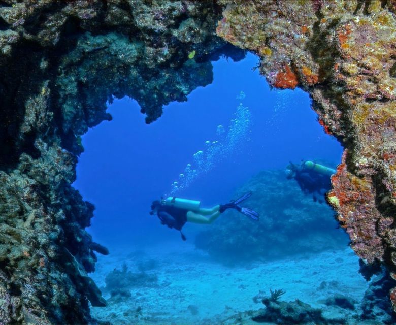 Barefoot Kuata Island Resort - diving