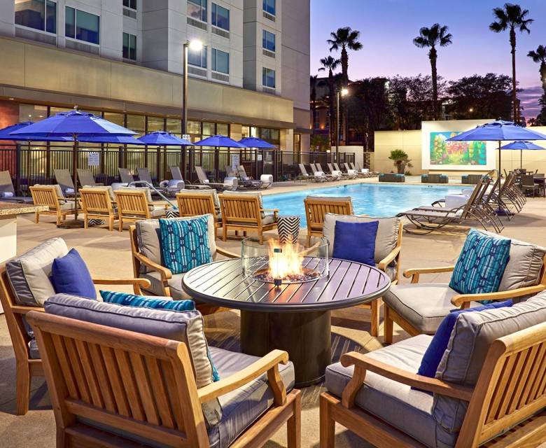 Cambria Hotel & Suites Anaheim Resort Area