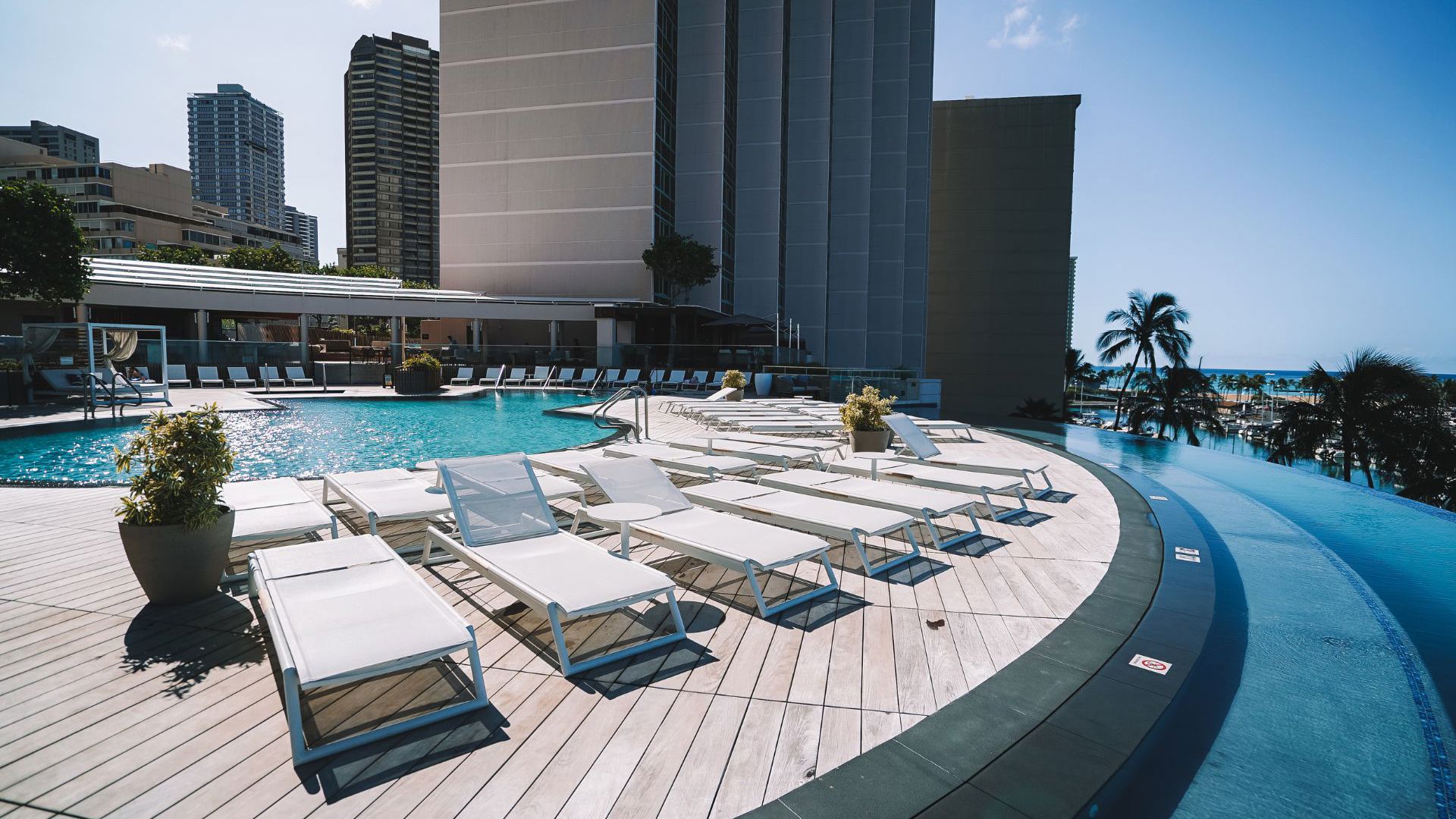 Prince Waikiki Hotel - Pool