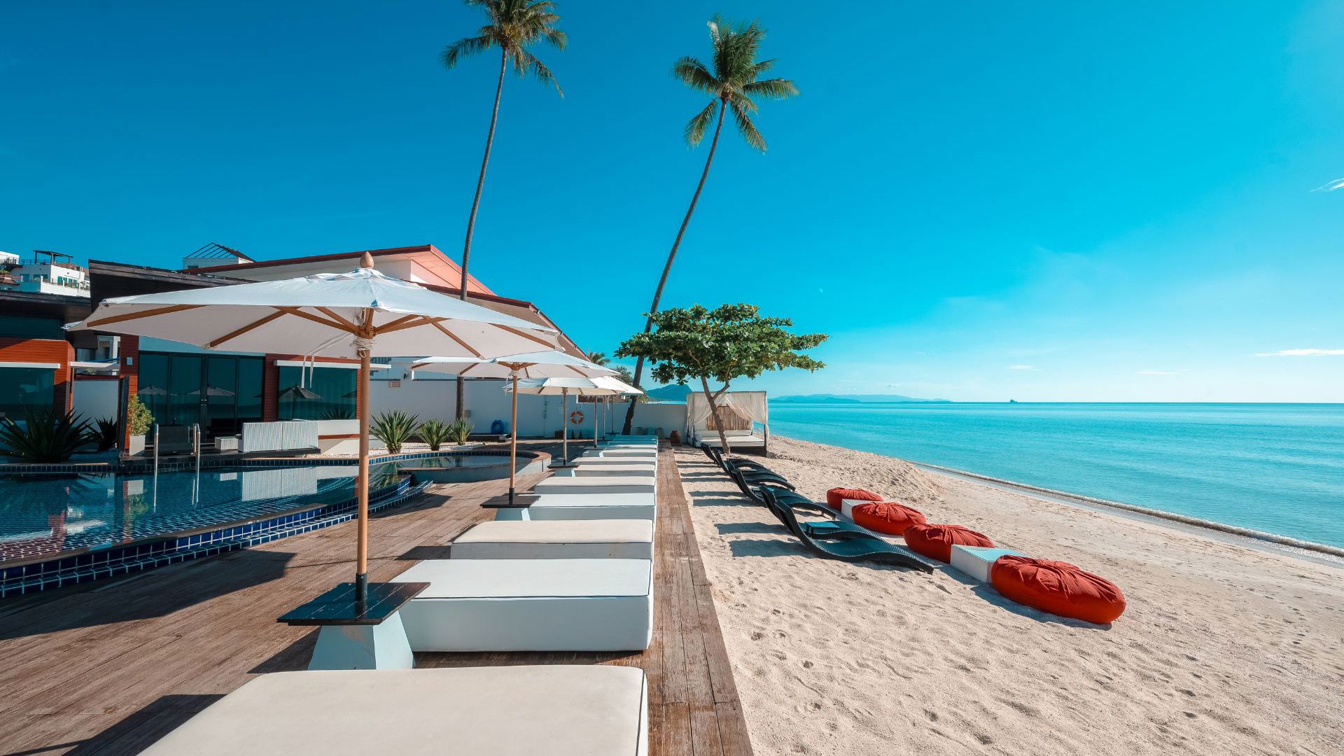 Aava Resort & Spa - Beach and Pool View