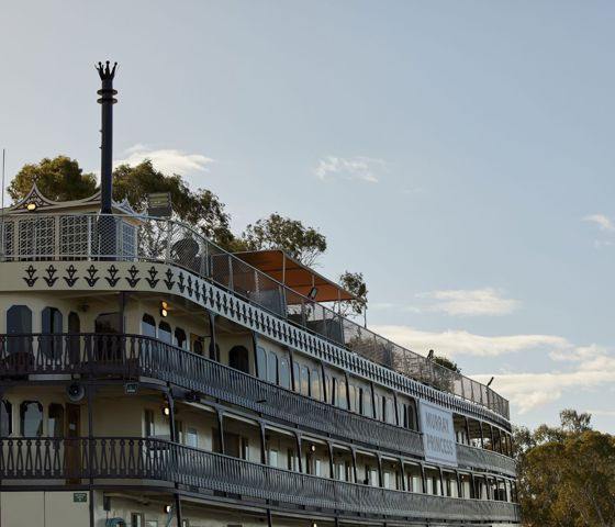 Murray Princess Exterior 1038440 © SATC