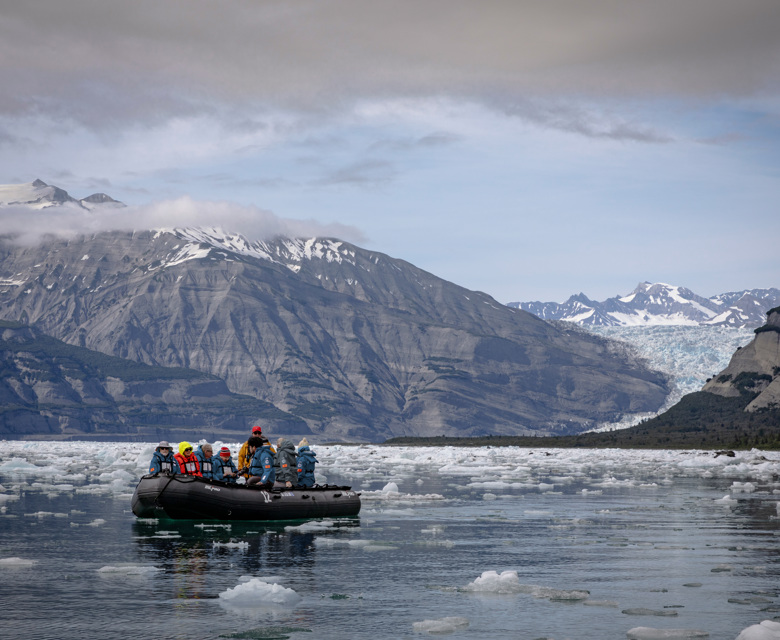 HX Hurtigruten in Alaska Icybay