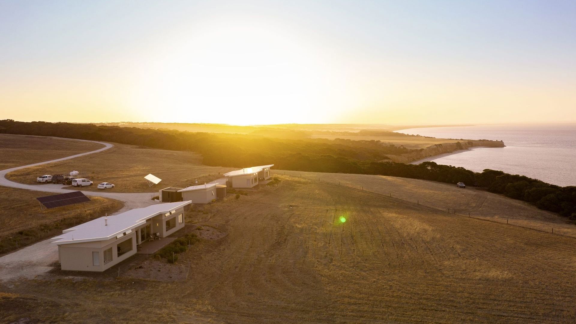 1068512 167 Oceanview Eco Villas