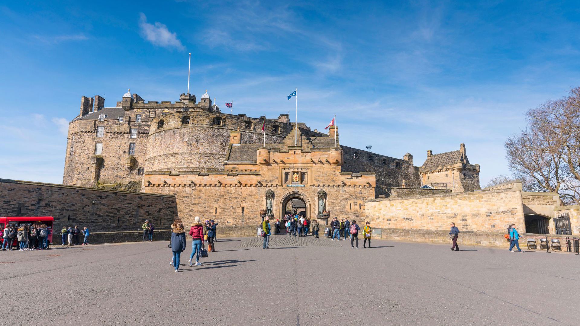 Edinburgh Castle © VisitScotland & Kenny Lam